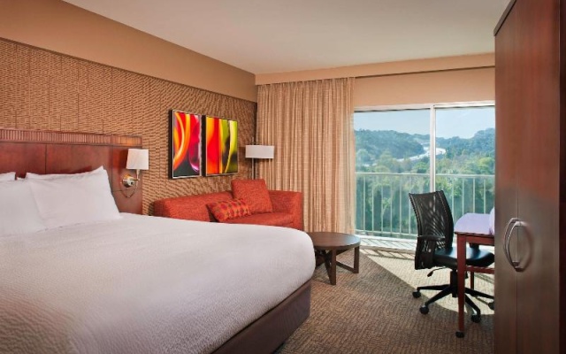 photo 4 of Courtyard By Marriott Los Angeles - Sherman Oaks