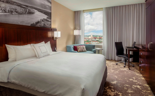 photo 4 of Courtyard by Marriott Portland City Center