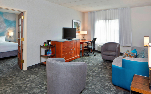 photo 4 of Courtyard by Marriott Bloomington by Mall of America