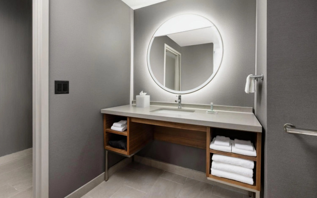 photo 2 of Courtyard By Marriott New Castle