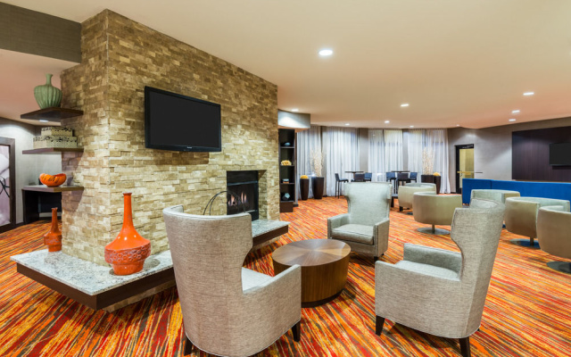 photo 2 of Courtyard Philadelphia Montgomeryville