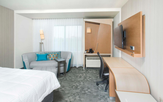 photo 5 of Courtyard by Marriott Redwood City