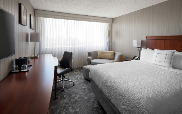 photo 4 of Courtyard by Marriott Richmond/Berkeley