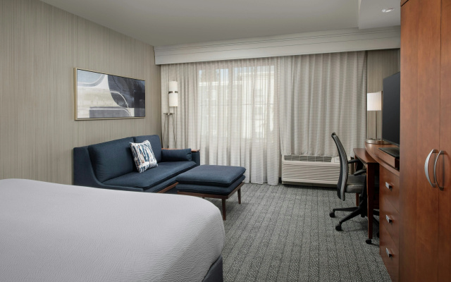 photo 4 of Courtyard by Marriott Seattle Kirkland