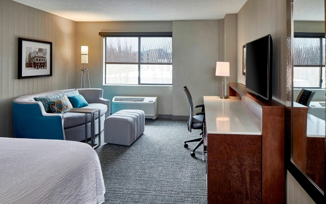 photo 3 of Courtyard by Marriott Seattle Sea-Tac Area