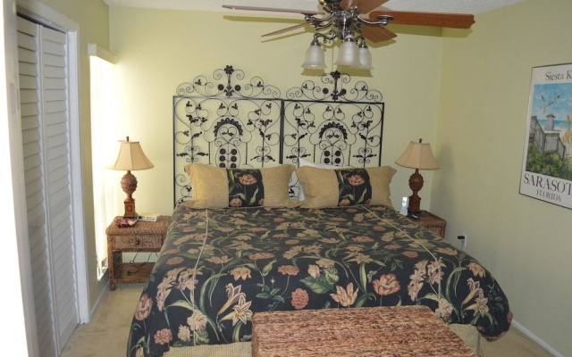 photo 2 of Cove II 832F 2 Bedroom Condo By Midnight Cove II