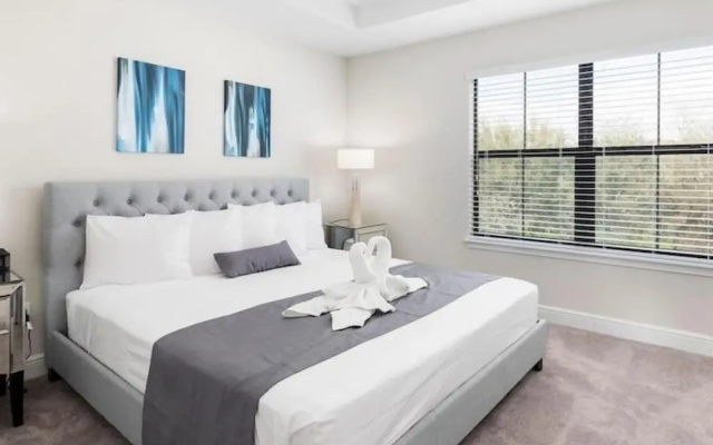 photo 3 of Cozy 2 Bed Town Home In Balmoral Resort-2sltth2 2 Bedroom Townhouse by RedAwning