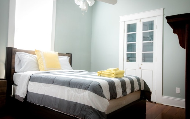 photo 4 of Cozy 2 BR at Constance Street