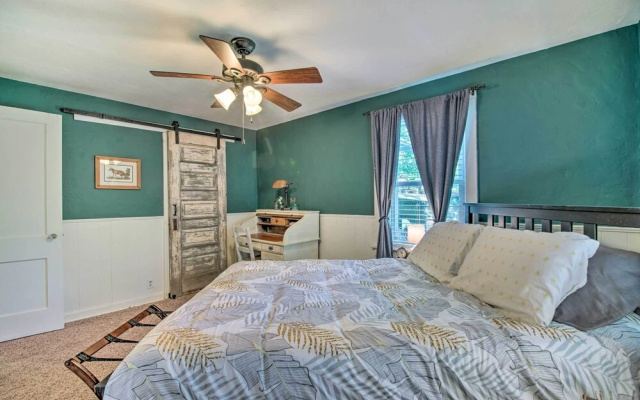 photo 5 of Historic Branson Cottage: 7 Mi to Table Rock Lake!