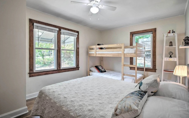 photo 2 of Cozy Arden Cottage, 2 Mi to Lake Julian Park!
