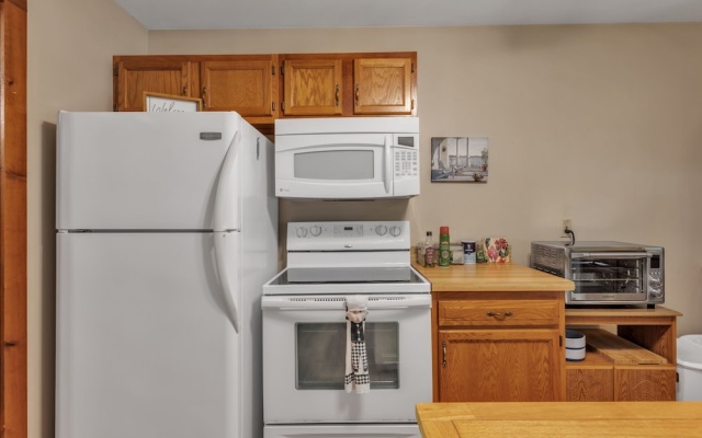 photo 3 of Cozy Bungalow Just Minutes From Mystic, Westerly Beaches, Boating And Casinos! 1 Bedroom Bungalow by RedAwning