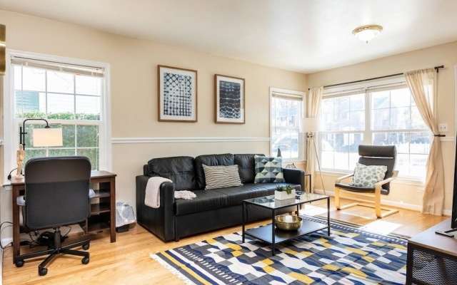 photo 2 of Cozy House 10min to Monuments and DC by CozySuites