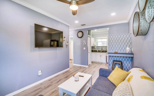 photo 3 of Cozy Melbourne Hideaway Near Beaches, Downtown!