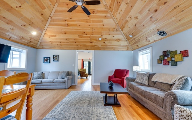 photo 5 of Cozy Ohio Home w/ Patio + Buckeye Lake Access!