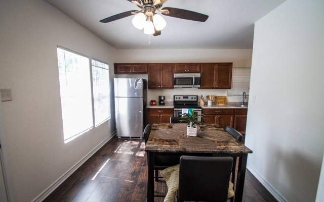 photo 5 of Cozy Remodeled 2BR/2BA Near Downtown Sleeps 8