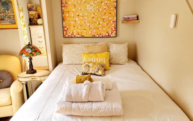 photo 5 of Room-cozy Yellow Queen Bed By Yale U