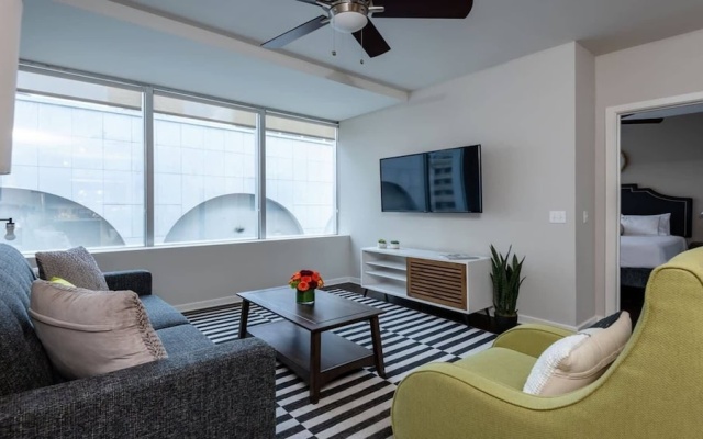 photo 4 of Downtown Dallas CozySuites w/ roof pool, gym #1