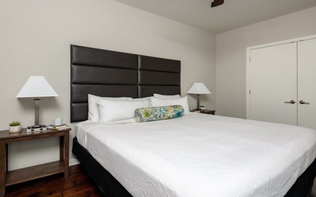photo 3 of Bold CozySuites w/pool, gym, roof #7