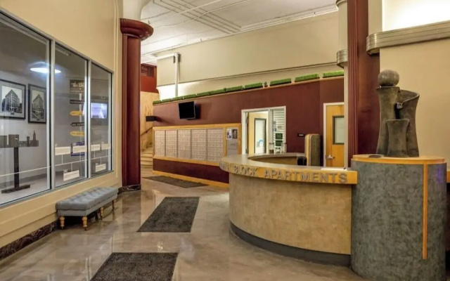 photo 2 of CozySuites The Block Skybridge Access