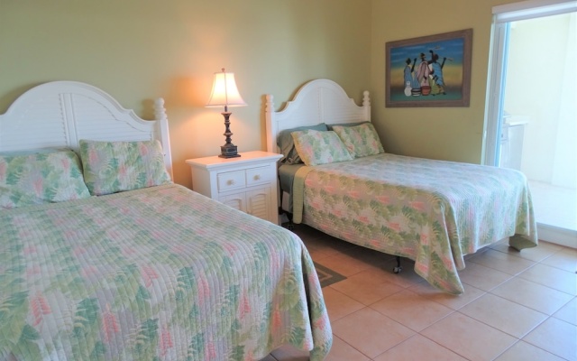 photo 4 of Crescent Siesta Key - 503 3 Bedrooms 2 Bathrooms Condo