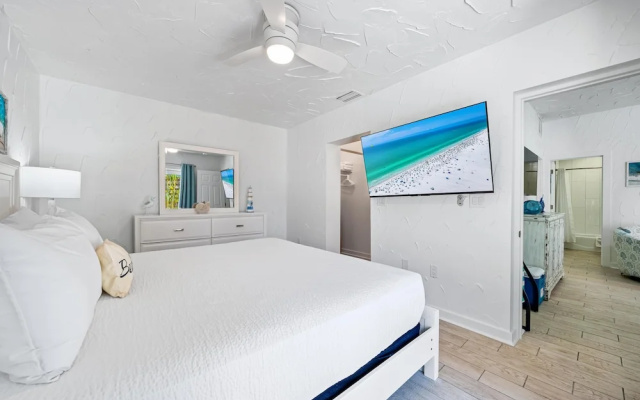 photo 5 of Crescent Street Villas By Beachside Mgt