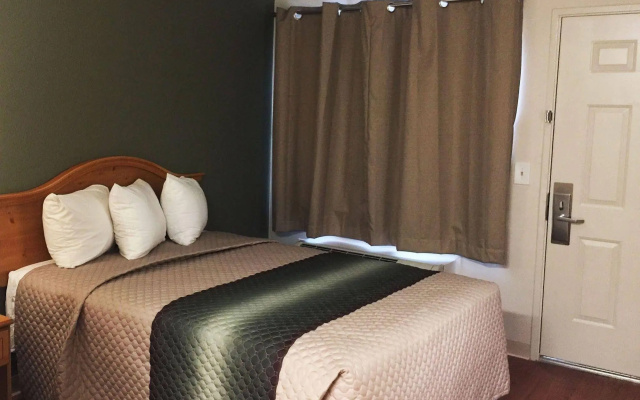 photo 2 of Studio 51 Extended Stay Hotel
