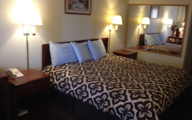 photo 4 of Crown Inn