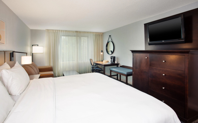 photo 3 of Crowne Plaza Hotel Chicago-Northbrook