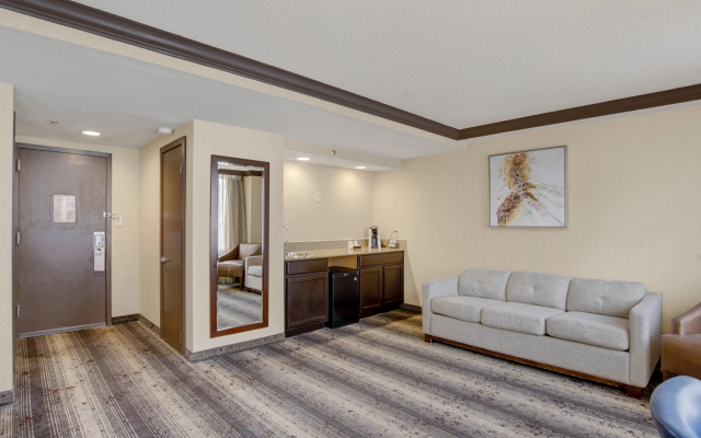 photo 4 of Crowne Plaza Harrisburg-Hershey by IHG