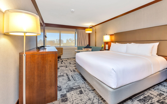 photo 3 of Crowne Plaza Hotel Foster City - San Mateo by IHG