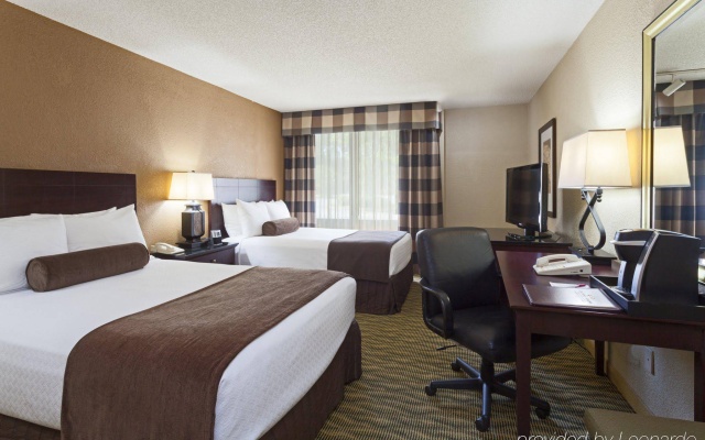 photo 3 of Crowne Plaza Hotel Jacksonville Airport/I-95N by IHG