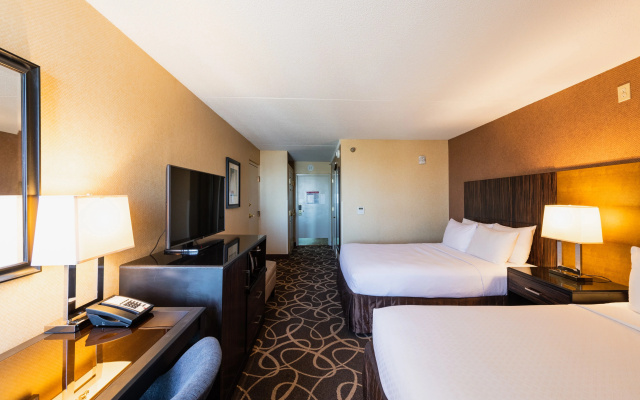 photo 5 of Crowne Plaza Newark Airport by IHG