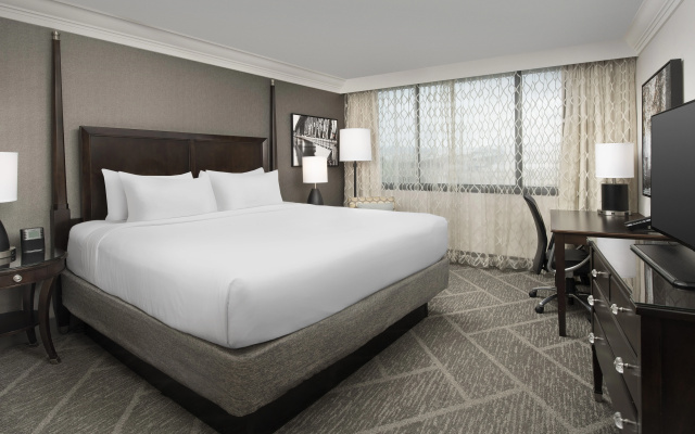 photo 4 of Crowne Plaza Portland Downtown Convention Center by IHG