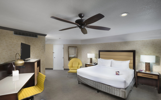 photo 4 of Crowne Plaza Resort Asheville by IHG