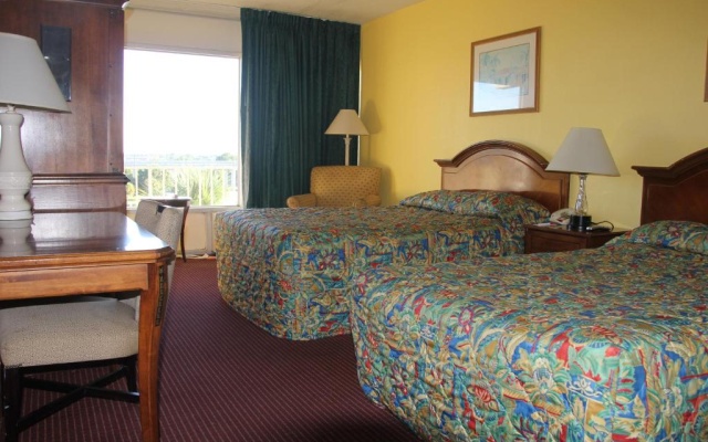photo 4 of Cruise Port Inn