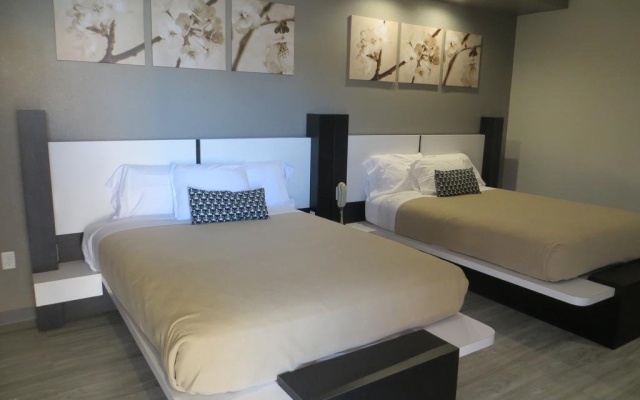 photo 4 of Crystal Inn