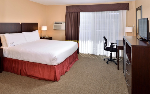 photo 3 of Dana Point Marina Inn