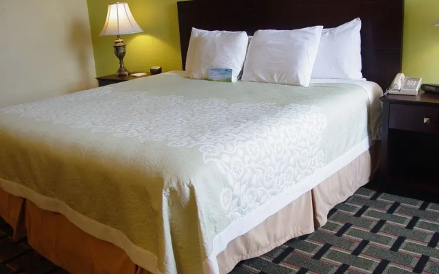photo 3 of Days Hotel By Wyndham Danville Conference Center