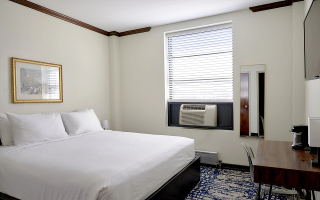 photo 4 of Night Hotel Broadway