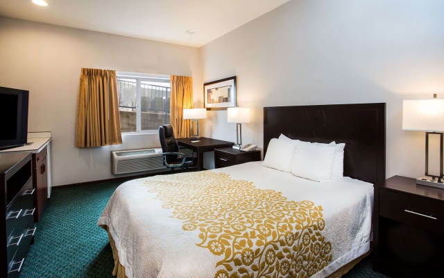 photo 5 of Days Inn by Wyndham Seattle Aurora