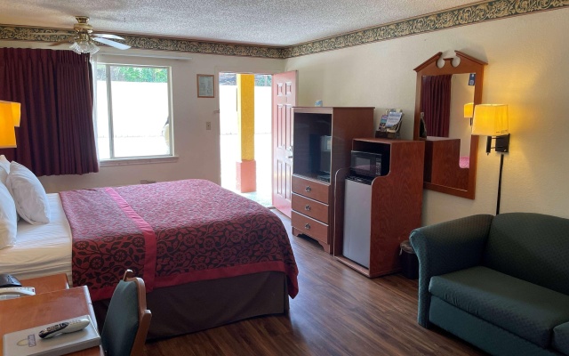 photo 2 of Executive Inn & Suites