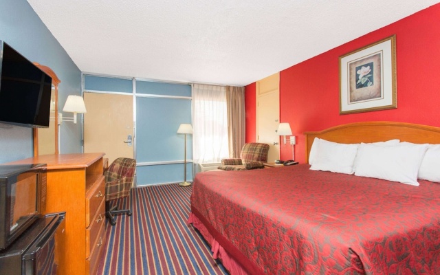 photo 2 of Days Inn Albany