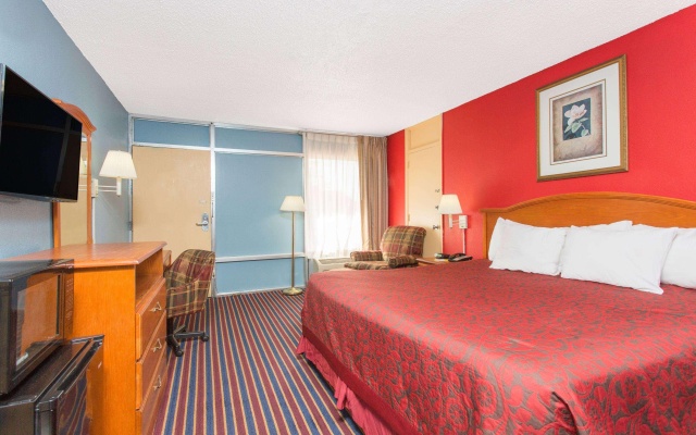 photo 3 of Days Inn by Wyndham Albany