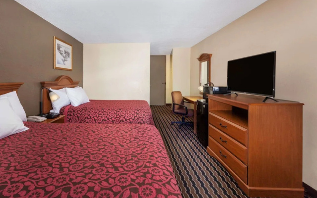 photo 3 of Days Inn Albion