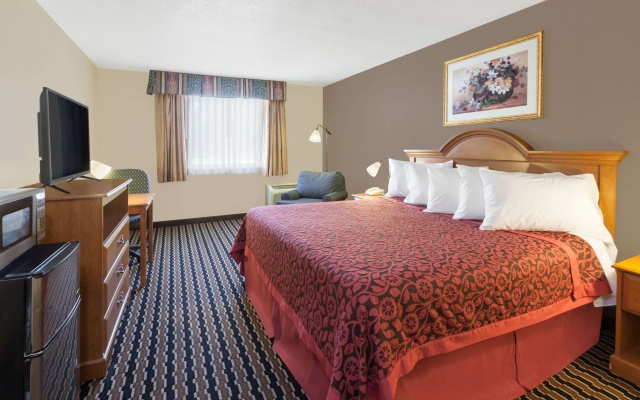photo 4 of Days Inn by Wyndham Albion