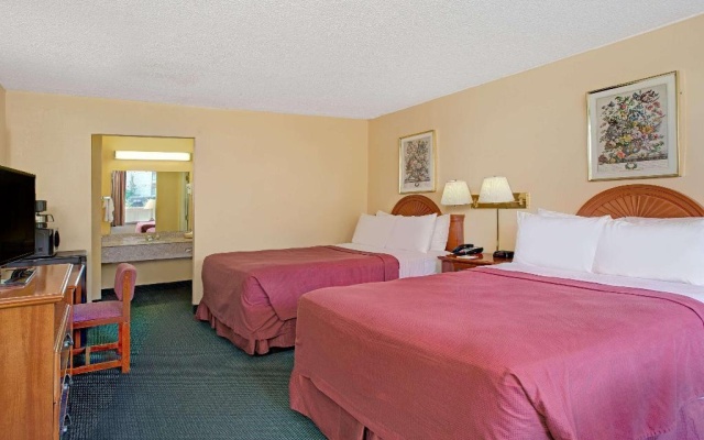 photo 4 of Days Inn Alexandria South
