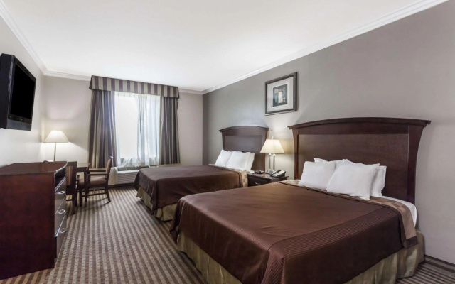 photo 4 of Harbor Inn & Suites