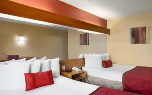photo 4 of Days Inn & Suites by Wyndham Lafayette IN
