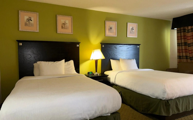 photo 4 of Quality Inn & Suites Moline - Quad Cities