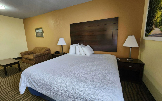 photo 5 of Studio 6 Suites – Pasadena, TX
